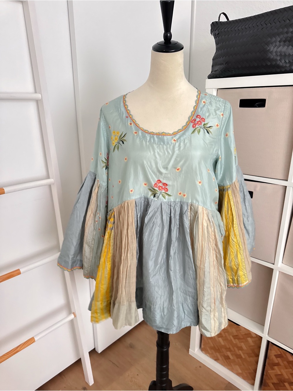 Pero Boho Floral Silk Cotton Babydoll Tunic Dress Blue Patchwork Bell Sleeve